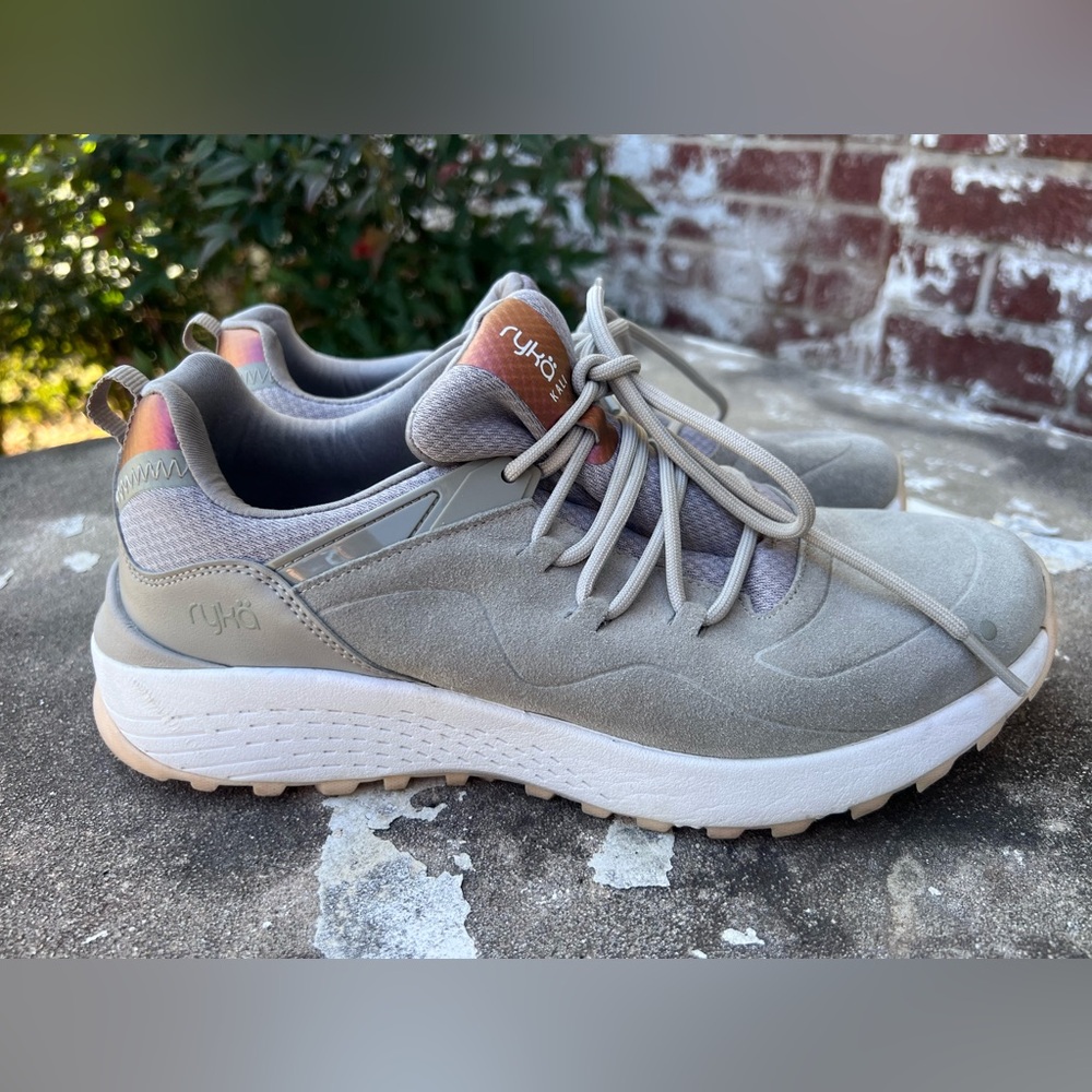 Ryka Womens Kali Walking Shoes Gray and White Suede Lace Up Sneakers 9.5M EUC